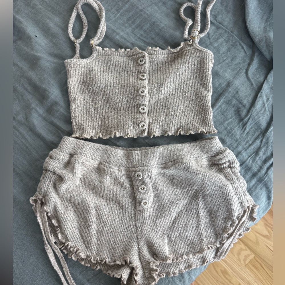 Are You Am I Elkah Set - Crop top and shorts
